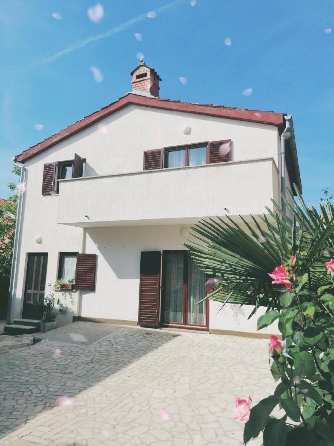 House Manola Βίλα Ρόβινι Εξωτερικό φωτογραφία